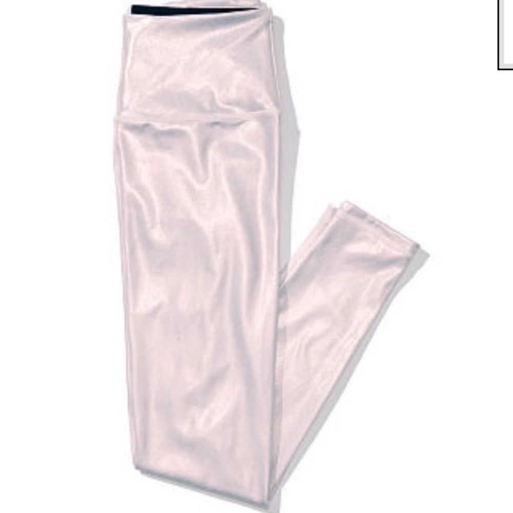 Victoria’s Secret knockout tights